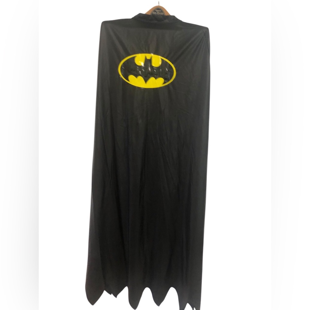 DC Comics Batman Adult Black Yellow Logo Cape Halloween Costume Cosplay One Size